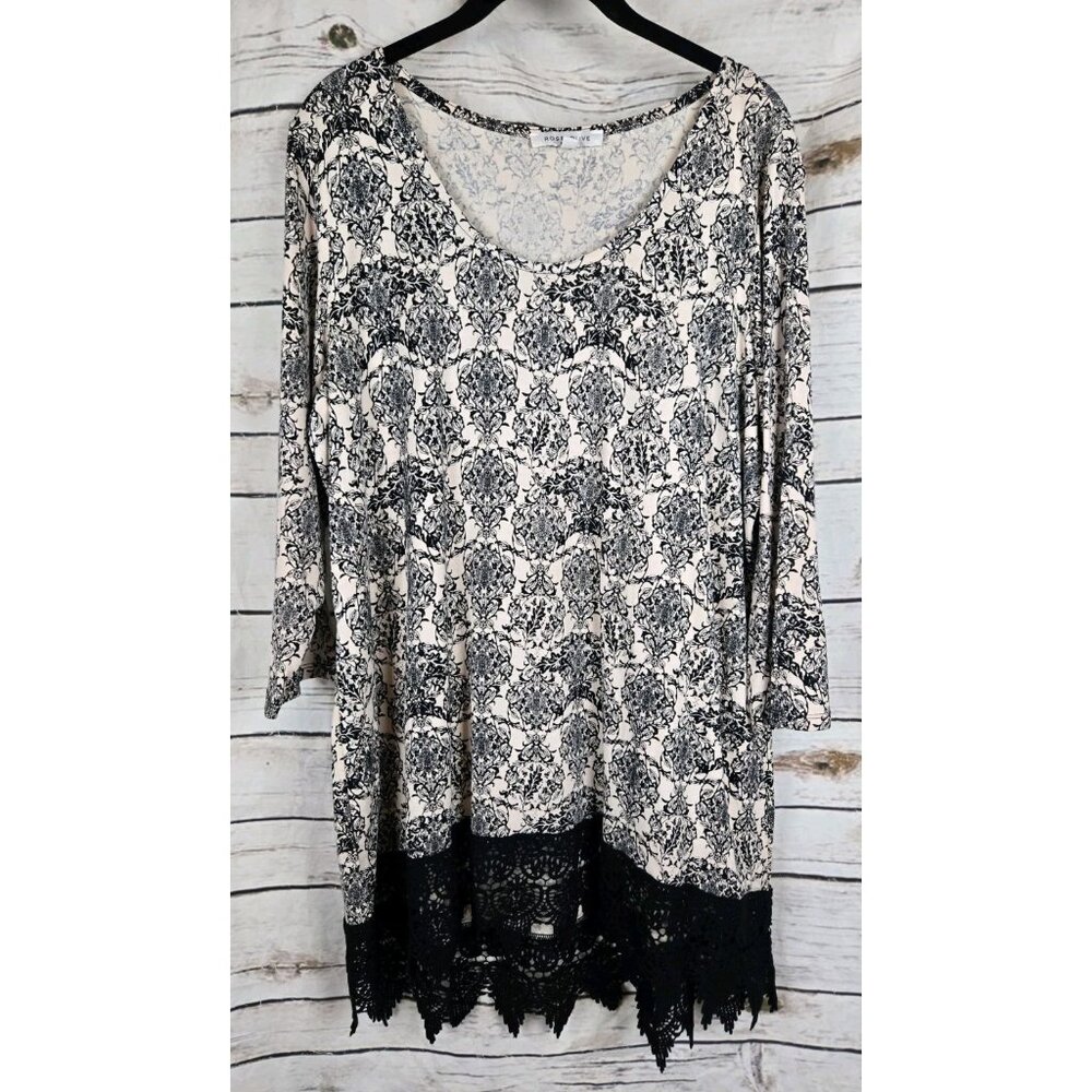 Rose & Olive Black Cream Floral Womens 1X Rayon Knit Tunic Lace Trim